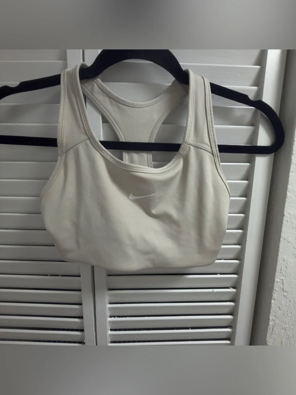Nike Dri-FIT Swoosh Sports Bra Bone Cream XS Racerback Medium Support